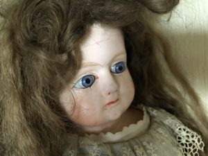 Woman 'Inherits' Responsibility Of Finding Home For 4,000 Antique Dolls