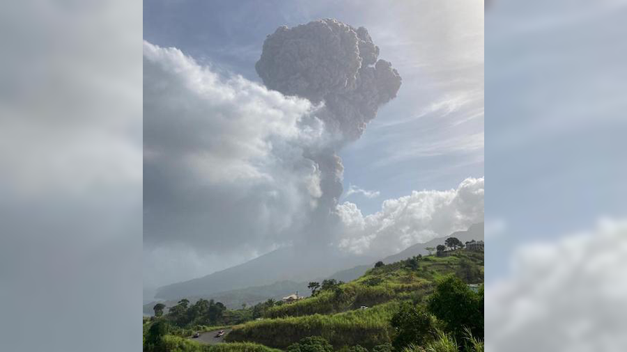Explosive Eruption Rocks Volcano On Caribbean's St. Vincent - KSLTV.com