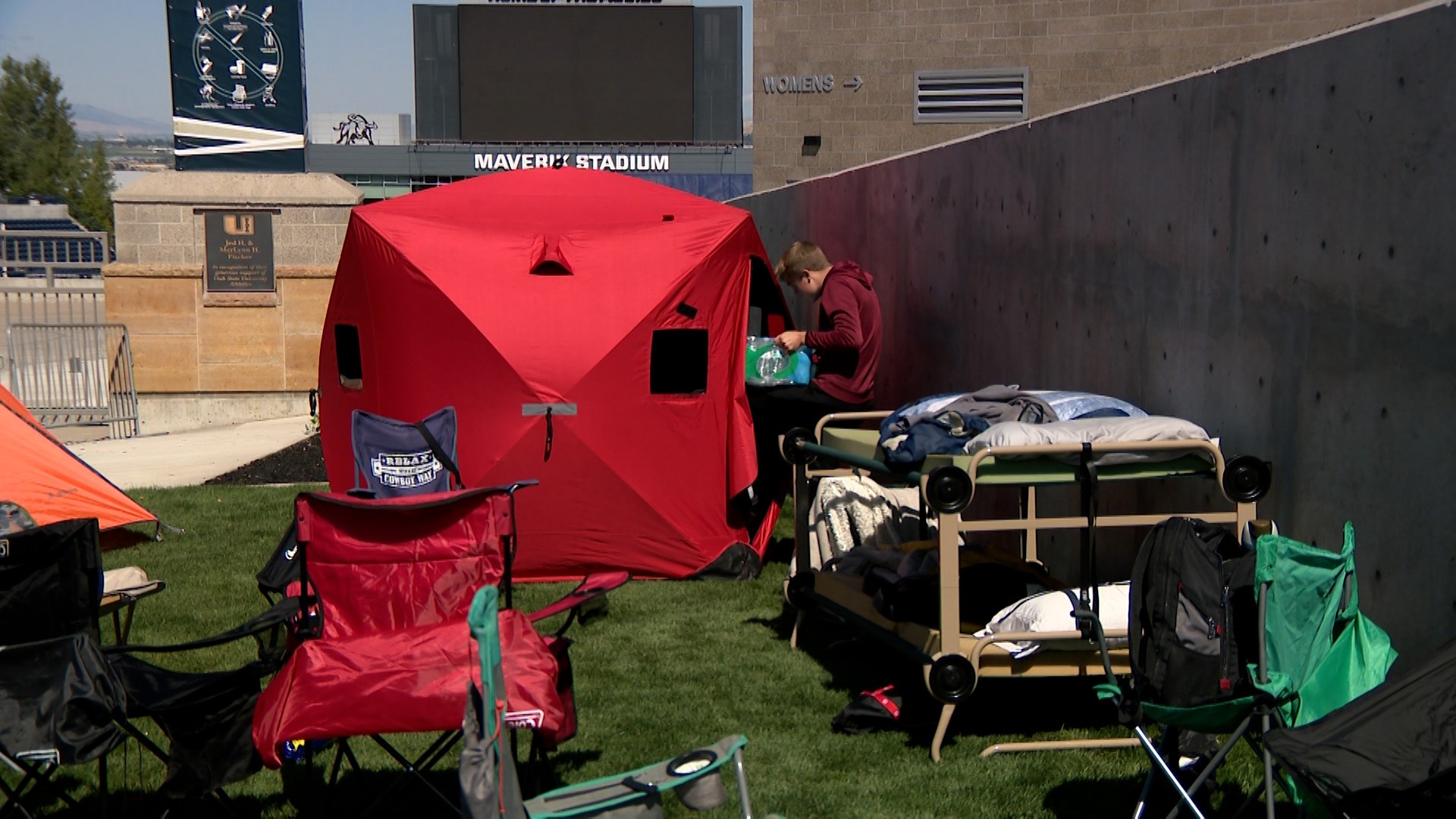 A USU student camping outside of the stadium before the big game. (KSL TV)