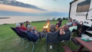 Mike and Jennifer Wedland with friends. (Mike and Jennifer Wedland)