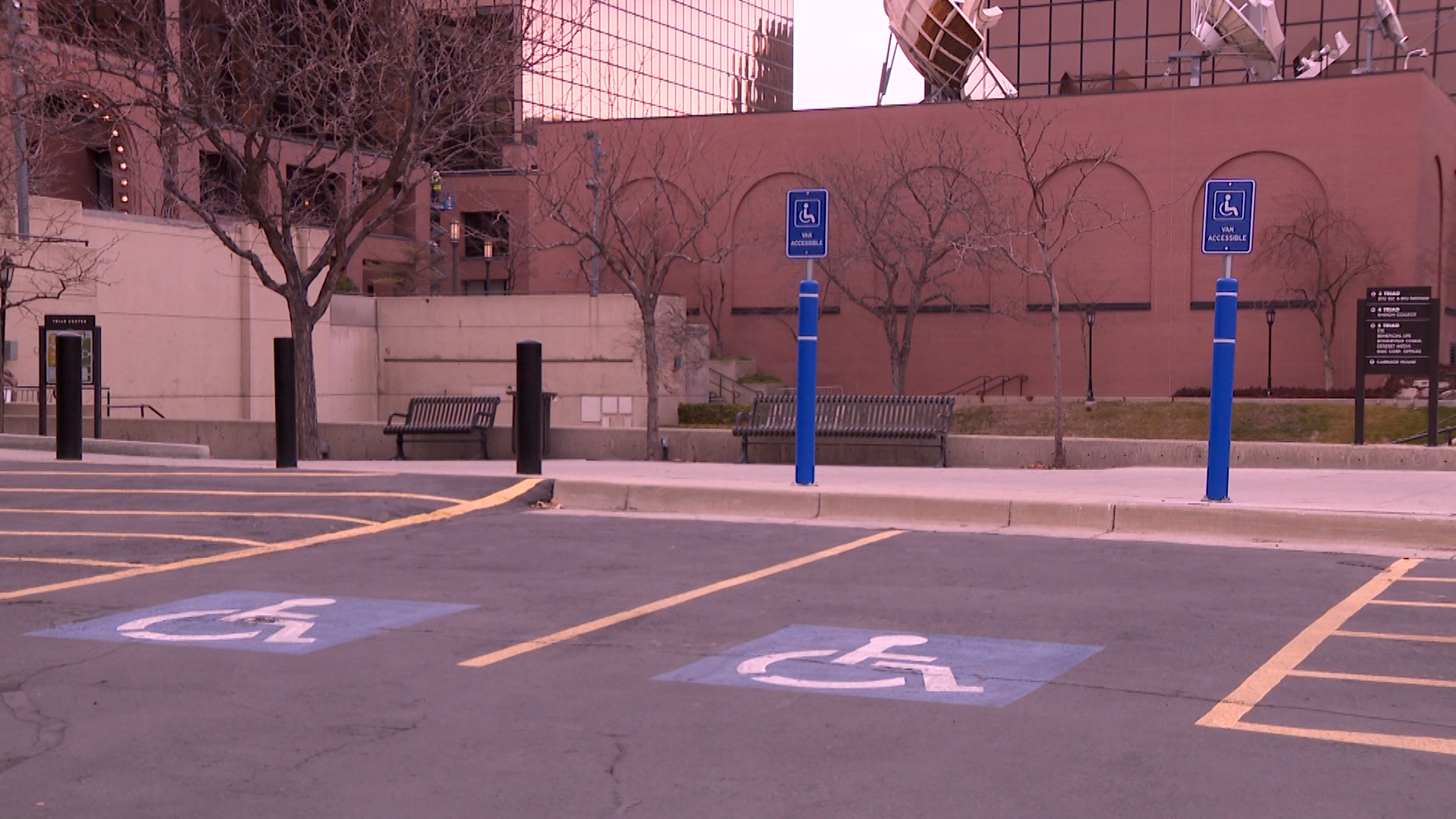 Utah weighs allowing pregnant women to get disabled parking pass | KSL.com