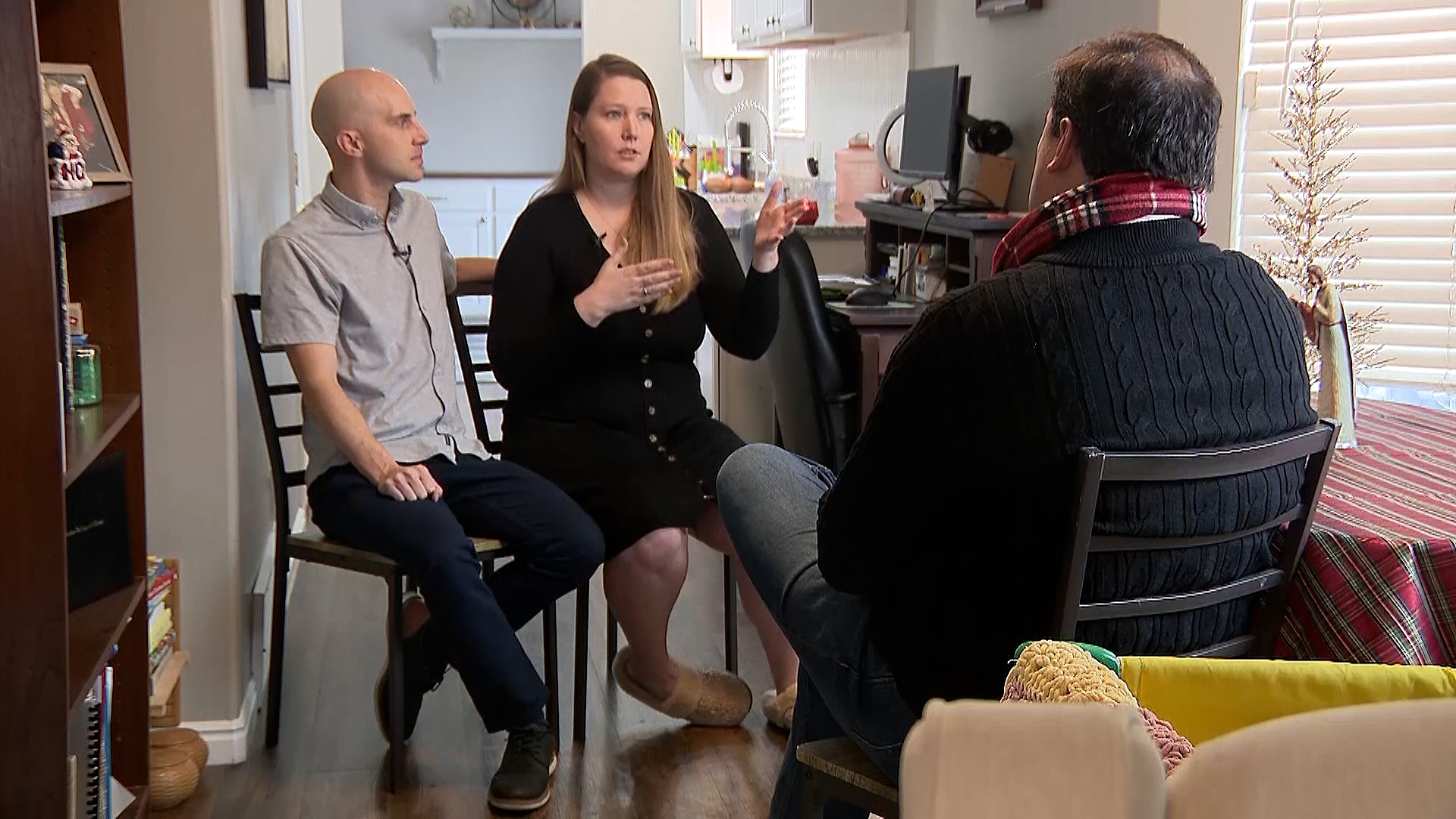 Mandi and David Harvey tell KSL's Matt Gephardt the frustration they've had in trying to shut down the port-out fraud. (Ray Boone, KSL)
